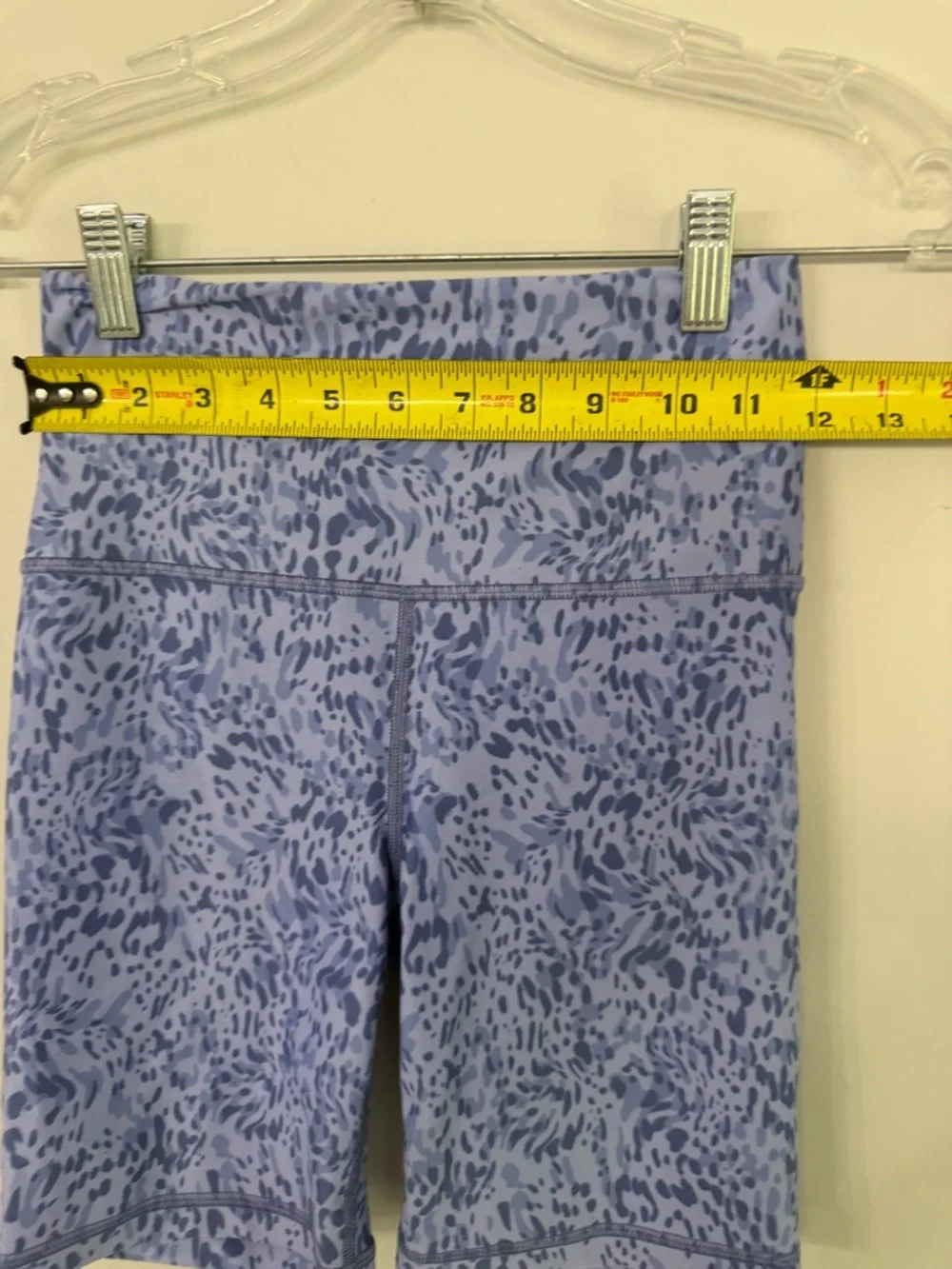 Athleta Women’s XS Light Blue Printed Bike Shorts soft comfort gym wod active - Picture 2 of 6
